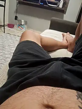 dredre1069 online show from April 5, 1:25 am