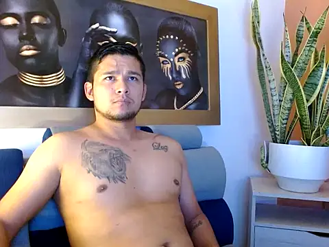 henrique Batman Latex017 online show from February 2, 2:59 am