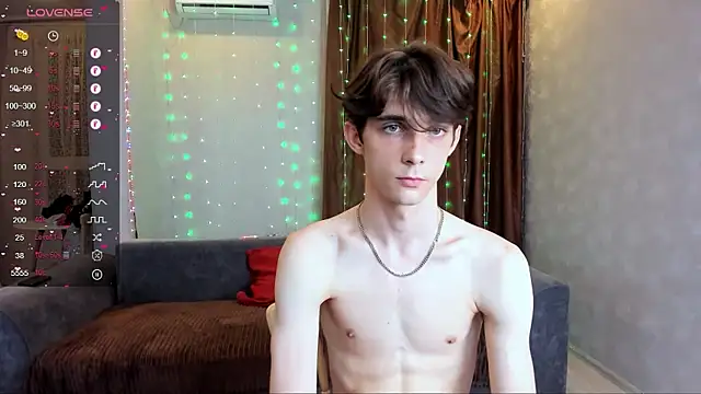 Aaron Boom online show from June 18, 6:13 pm