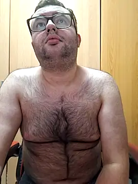 Javier bear online show from June 3, 9:09 pm