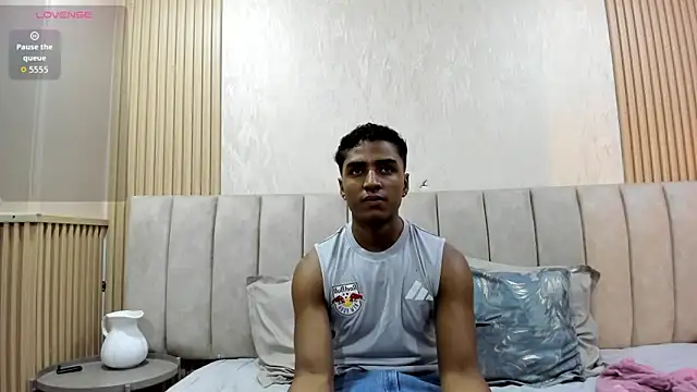 MagnusKing  online show from May 31, 10:22 pm
