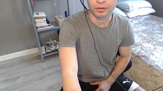 shobitz online show from April 22, 9:14 am