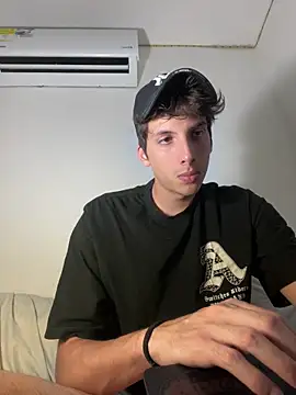 CamiloXx04 online show from February 4, 3:11 am