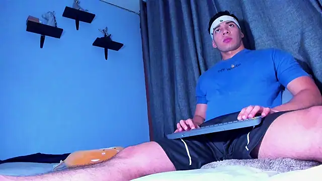 Stefann salvatoree online show from February 8, 2:15 am