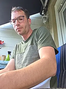 Schnubby1 online show from June 9, 1:57 pm
