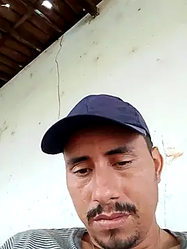 luissilva0071 online show from July 28, 11:28 am