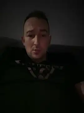 Tarasecek101 online show from May 18, 2:41 am