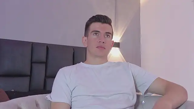 MikaelSlow online show from July 11, 4:47 am