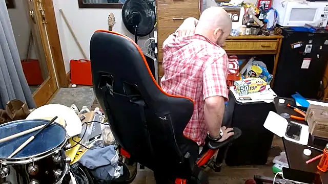 tongueispowerr6d9 online show from May 24, 5:02 am