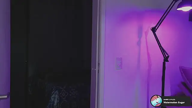 sexxxsutra online show from April 15, 11:04 pm