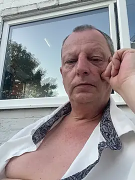 chubbybear2cum online show from May 24, 7:20 pm