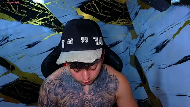 Kevin22 222 online show from April 23, 1:54 am