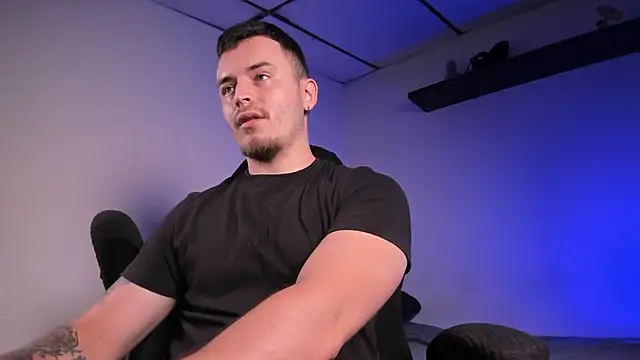 james connor2 online show from April 13, 7:25 pm