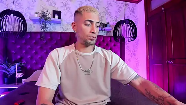 DrakeNeumann online show from April 6, 4:46 am