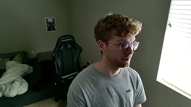BlueEyedTallGuy94 online show from July 12, 8:22 pm