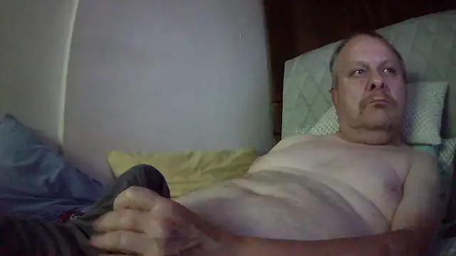 amylrmm1903 online show from June 24, 8:55 pm
