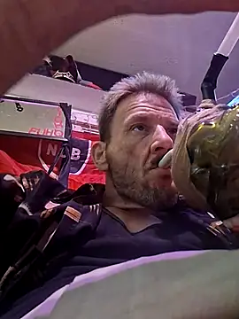 gettinit2wice online show from March 25, 12:31 pm