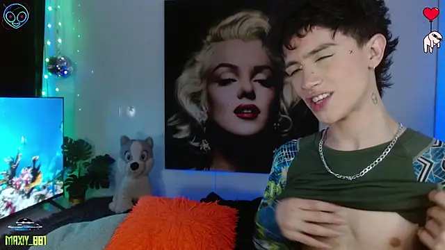 maxiy 001 online show from May 25, 1:01 am