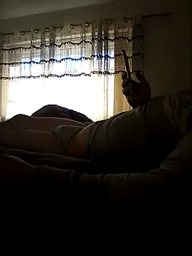 ducebigbelow online show from March 18, 3:22 pm