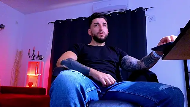 MightyAaron66 online show from July 19, 3:12 am