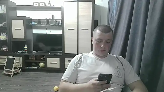 gamblingbum online show from April 29, 1:05 pm