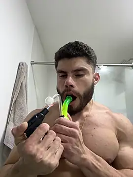 garageboy94 online show from December 10, 12:45 am