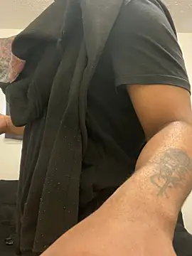 BigBootyMan101 online show from May 17, 2:24 pm