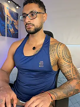 LiamGarcia1 online show from May 27, 4:04 pm