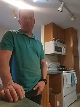 Bigtater1999 online show from April 29, 10:49 pm