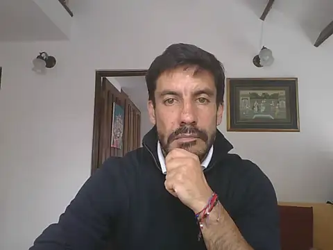 elkike1980 online show from May 19, 4:24 pm