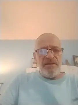 geilerschwanz64 online show from June 2, 9:38 pm