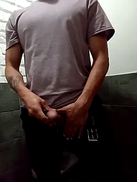 1Amarguetix online show from April 22, 4:45 pm