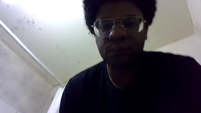 dvaughn3117 online show from April 5, 12:56 pm