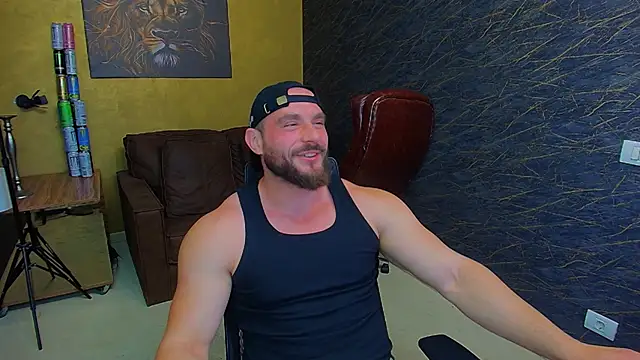 AdamJamesonn online show from May 28, 4:54 am