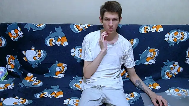Lester Broo online show from July 1, 9:04 pm