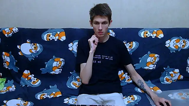 Lester Broo online show from June 26, 10:01 pm