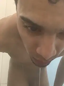 Magrinhoo051 online show from September 23, 2:33 am