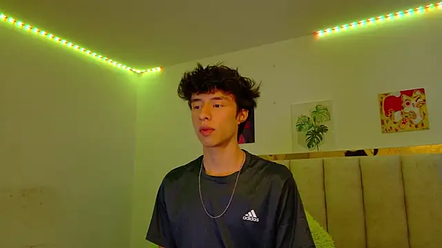 Juanmres online show from June 9, 5:47 pm