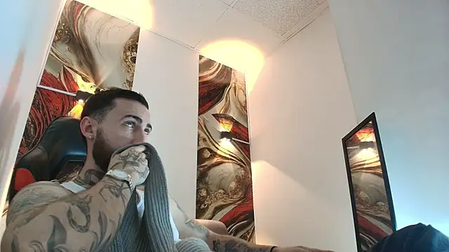 Luke davis01 online show from May 27, 1:08 pm