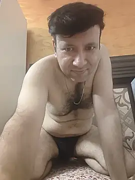 innocentboy1987 online show from July 6, 4:31 pm