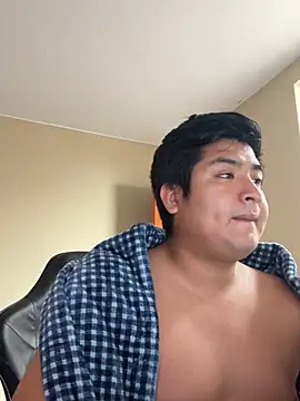 Luis3412ale online show from May 28, 3:54 pm
