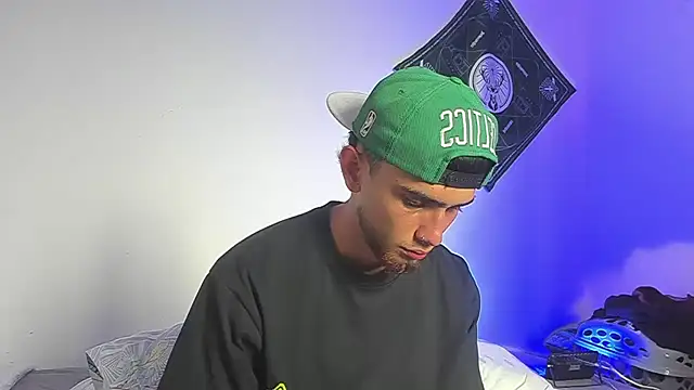 samevansx  online show from June 30, 2:29 pm