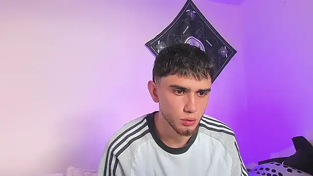 samevansx  online show from June 3, 2:33 pm