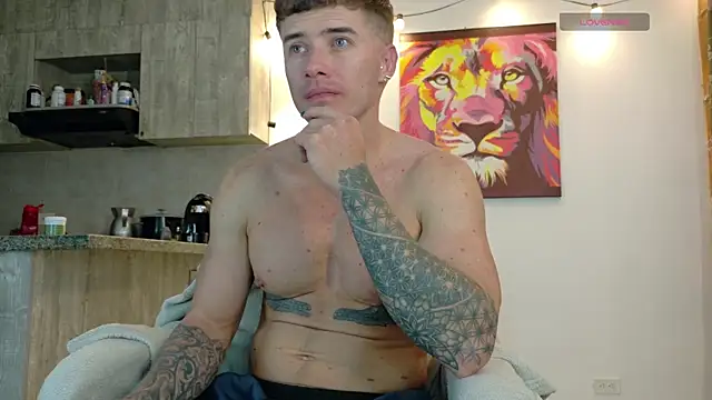 Ryannblue07 online show from June 4, 1:11 am