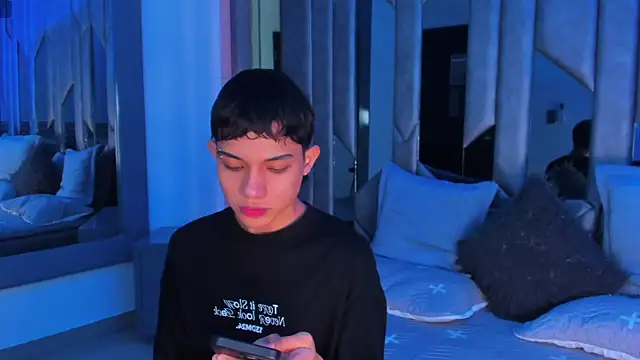 Sebax Young online show from June 21, 8:47 pm