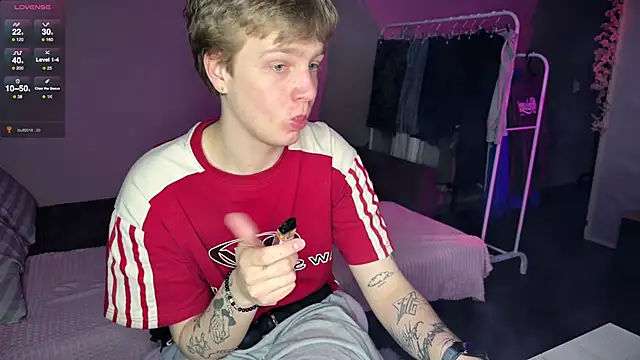 olivertasty online show from May 3, 11:07 pm