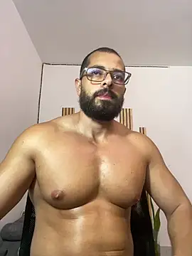 magnumchris online show from June 13, 3:04 am