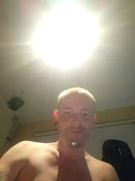 piercingpik online show from July 6, 8:54 pm