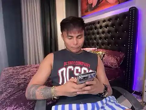 coffeeprince3435 online show from August 8, 3:52 pm