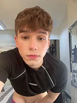 TaylerWhite online show from June 15, 12:30 pm